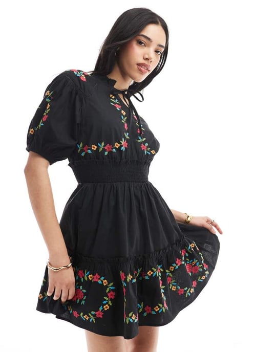 Miss Selfridge västerländsk broderad detalj midjad miniklänning i svart - Image 4