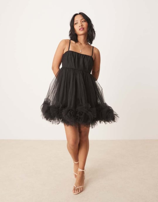 Lace & Beads Petite bubbla nederdel babydoll mikro mini klänning i svart - Image 4