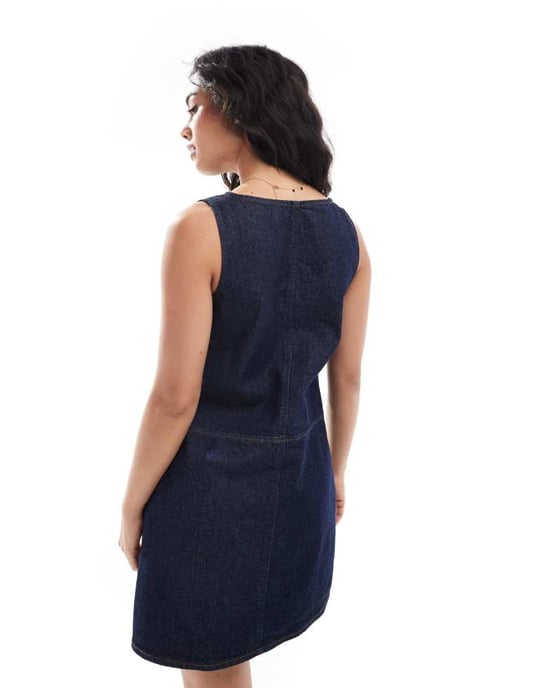 ASOS DESIGN denimklänning med knyt framtill i indigo - Image 4