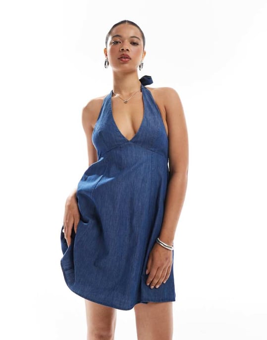 Hollister halterneck a-linjeformad klänning i blå denim - Image 4