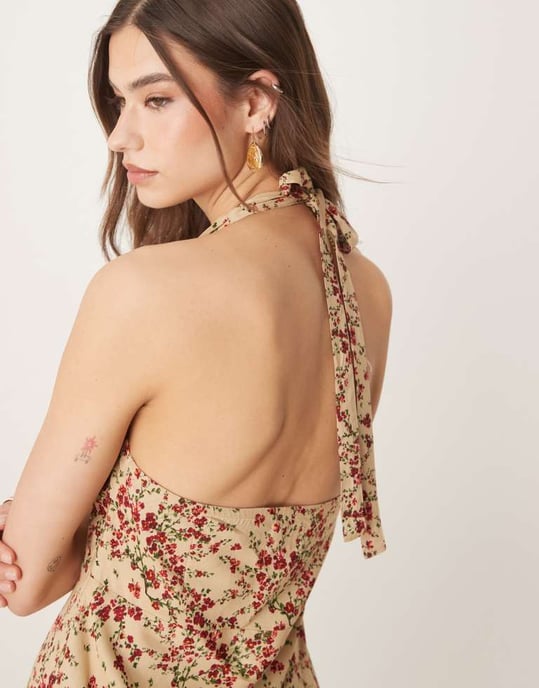 ASOS DESIGN halterneck miniklänning i prydlig blommönster - Image 2