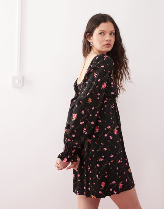 Miss Selfridge långärmad mini teklänning i blommig mönster - Image 4