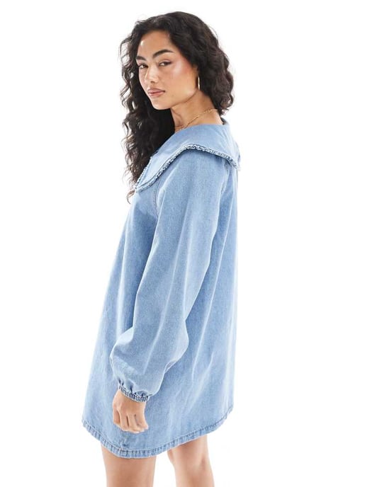 ASOS DESIGN denim mini klänning med överdimensionerad volangkrage i medelblå - Image 3