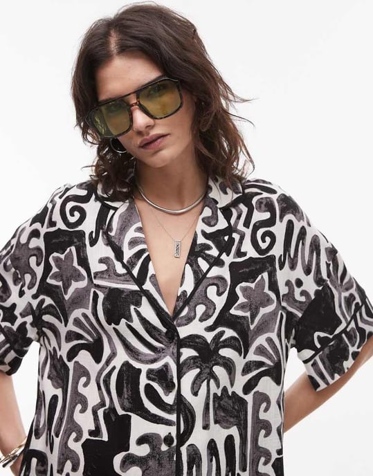 Topshop souvenir mini skjortklänning i montryck - Image 4