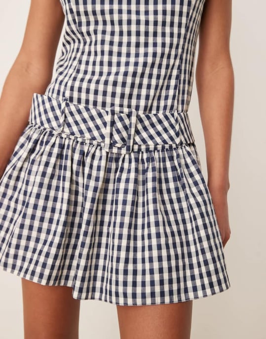 ASOS DESIGN drop waist midjeknäppt mini i marinblå och vit rutigt - Image 3