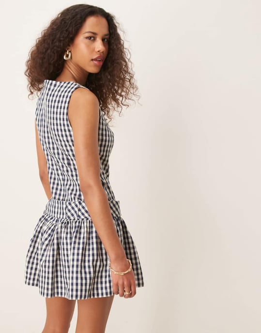 ASOS DESIGN drop waist midjeknäppt mini i marinblå och vit rutigt - Image 4