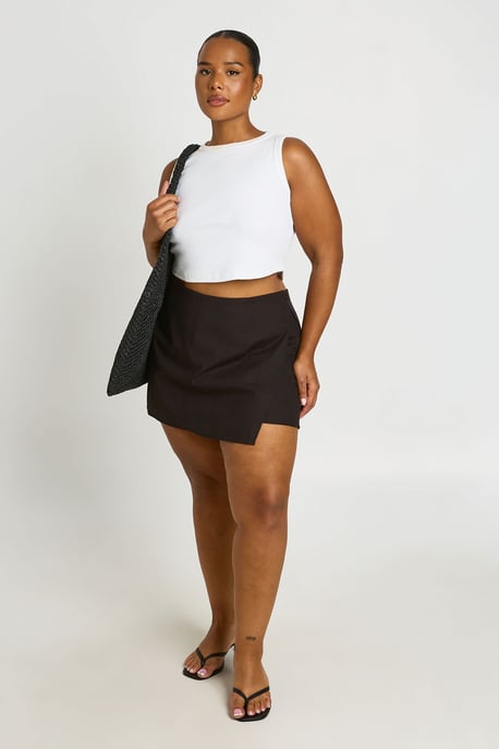 Plus Linen Look Wrap Front Skort - Image 3