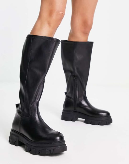Simply Be Wide Fit knee flat boot with cleated sole in black - Image 3