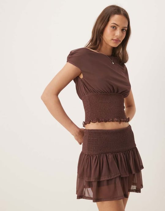 ASOS DESIGN koord shirred midja mini kjol i choklad - Image 3