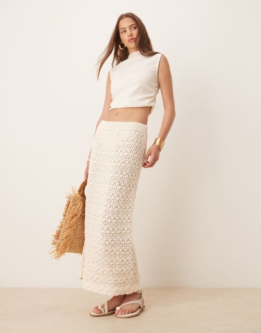 ASOS DESIGN stickad maxikjol i ecru - Image 1