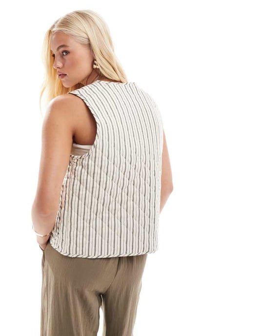 ONLY tie front quilted gilet in beige stripe - Image 4