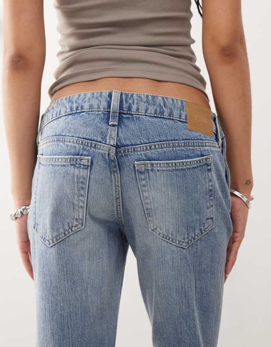 Veckodags låga midja flare jeans med sidoknappar och västerländsk detalj i randig blåtvätt - Image 4