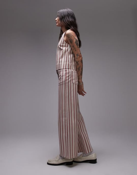 Topshop mid-rise breda benjeans i röd rand - Image 2