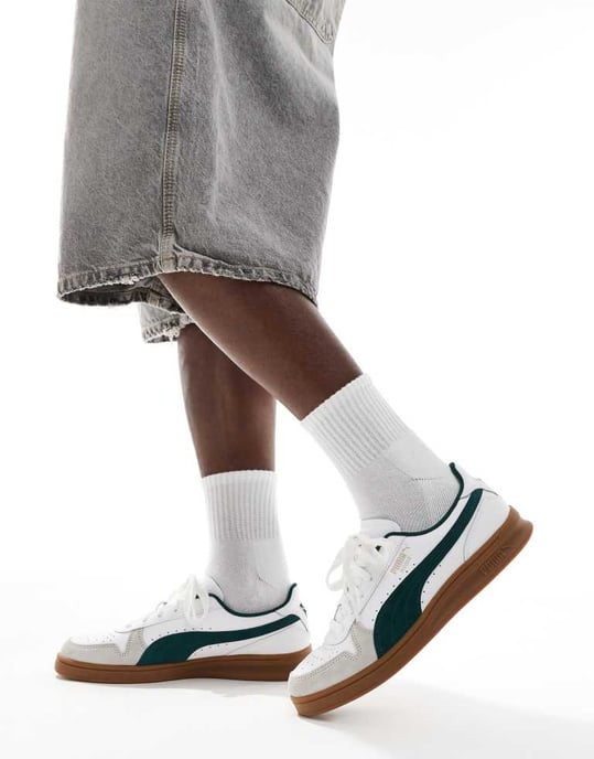 Puma Indoor trainers in white & green - Image 4