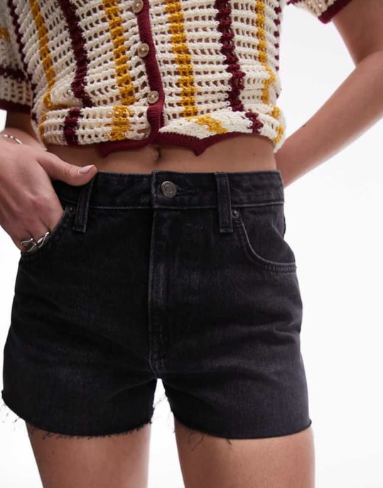 Topshop denim A-linjeformade shorts i tvättad svart - Image 3
