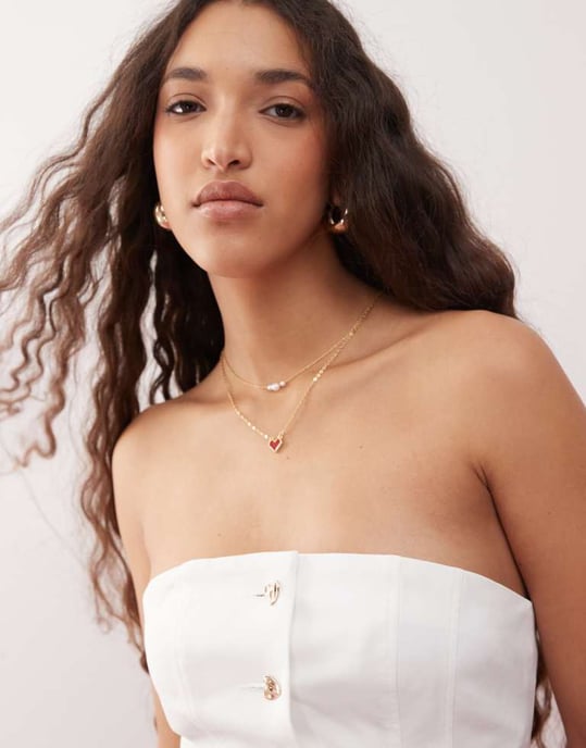Miss Selfridge bandeau blazer top with heart buttons in white - Image 3