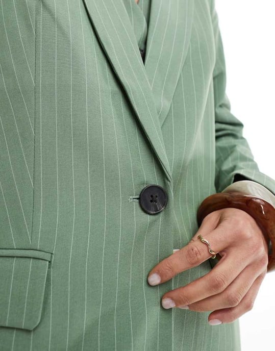 Vero Moda mix and match oversized blazer co-ord in green pinstripe - Image 3
