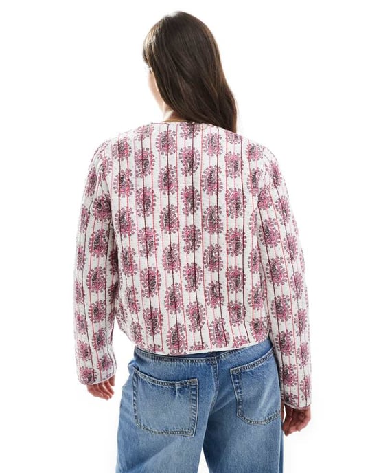 Threadbare quilted cotton jacket with paisley print in pink and white - Image 4