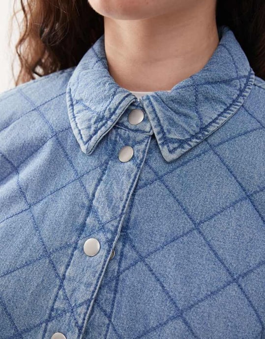 Noisy May quilted diamond denim jacket in light blue wash - Image 4
