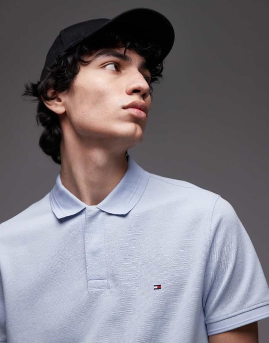 Tommy Hilfiger strukturerad vanlig polo skjorta i ljusblå - Image 2
