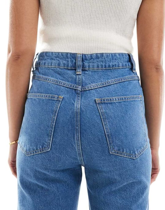 ASOS DESIGN hög midja utsvängd jeans i ljusblå tvätt - Image 4