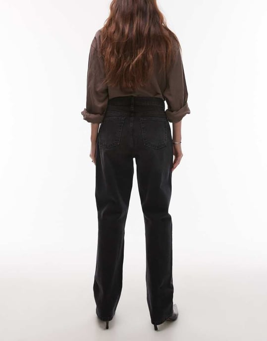 Topshop Kort hög midja rak jeans i tvättad svart - Image 2