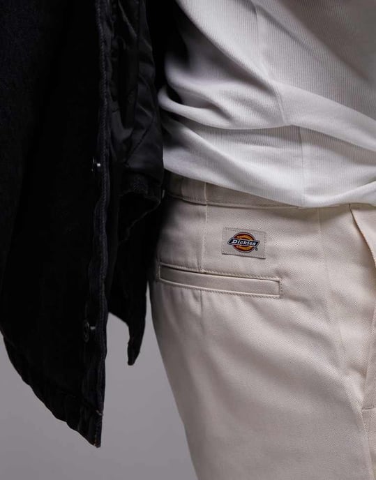Dickies 874 raka arbetsshorts i off-white - Image 3