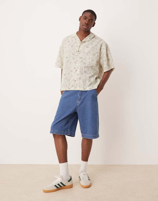 ASOS DESIGN boxig oversized skjorta i linnelook med blommönster i gräddfärg - Image 3
