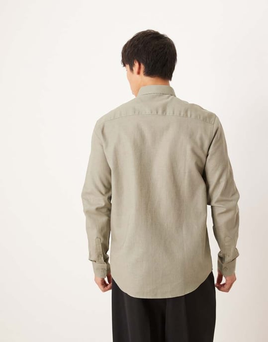 ASOS DESIGN formell linneblandning regular skjorta i khaki - Image 4
