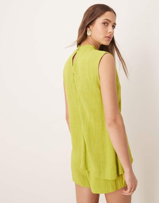 ASOS DESIGN linen double layer neck tie detail playsuit in lime green - Image 2