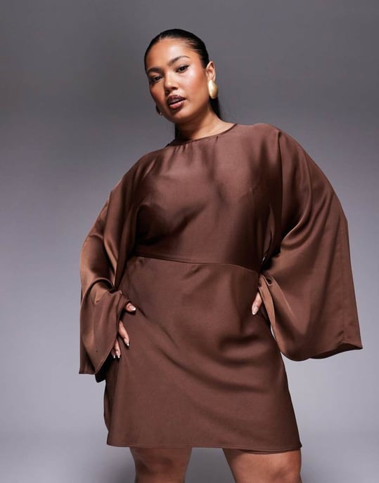 ASOS DESIGN Curve structured batwing playsuit with skort detail in chocolate - Image 4