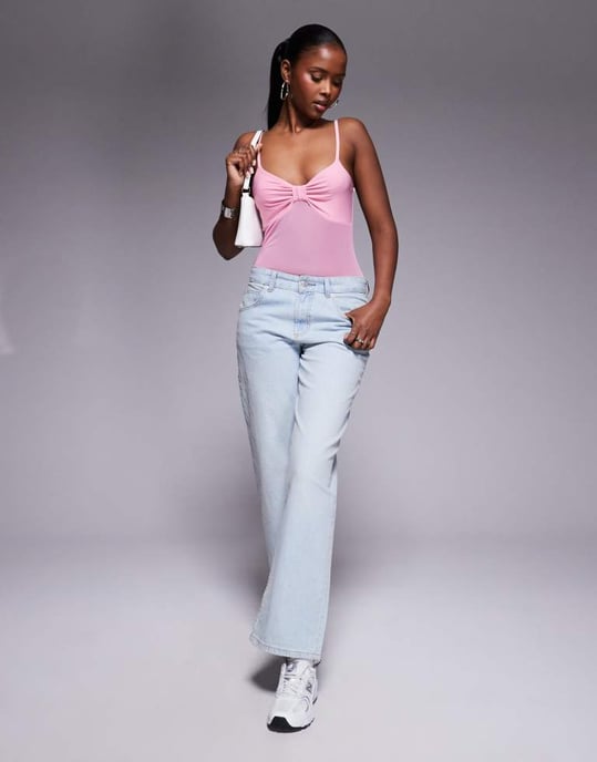 ASOS DESIGN slinky tvist bust nät bodysuit i baby rosa - Image 2