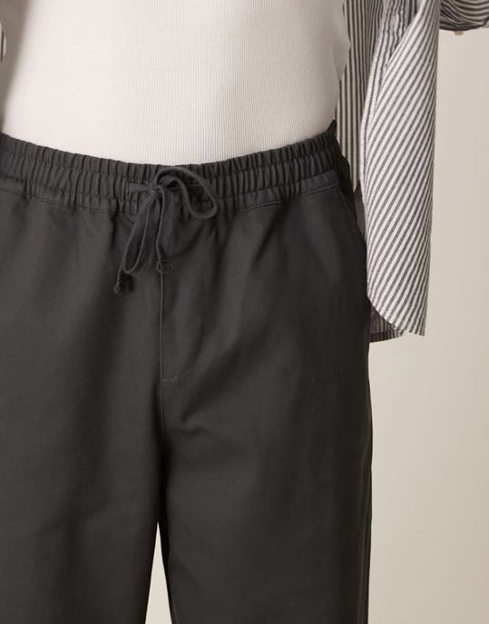 ASOS DESIGN baggy byxor med resår i kolgrå - Image 4