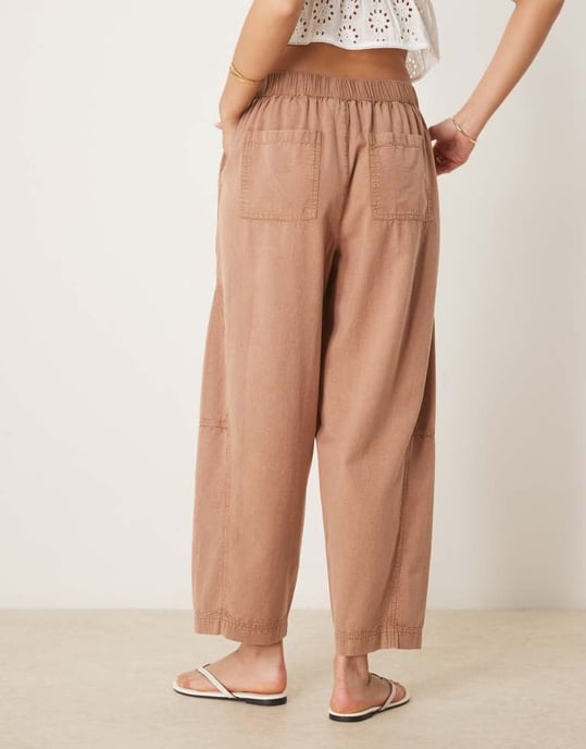 ASOS DESIGN tvättade linnefria byxor i mocha - Image 2