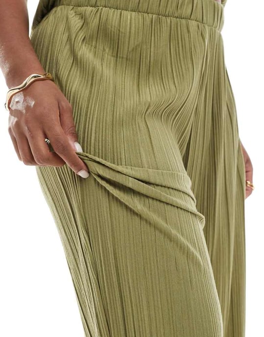 Vero Moda Curve plisserade byxor i khaki - Image 3