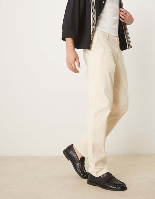 ASOS DESIGN slim flare smartbyxor i beige - Image 1