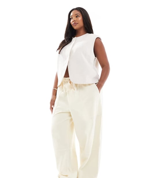 ASOS DESIGN Curve seamed pull on trousers in buttermilk - Image 1