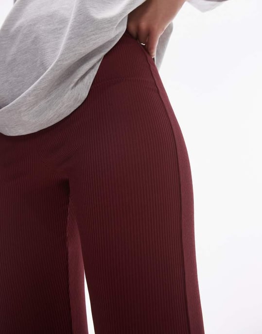 Topshop smal ribbad flare i bordeaux - Image 4