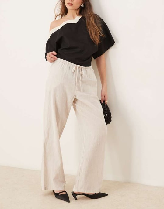 Gina Tricot vida linneblandade byxor med dragsko i midjan i beige - Image 1