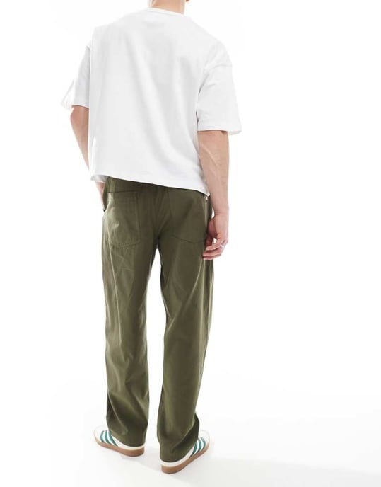 Farah Greenport canvas byxor med lös passform i khaki grönt - Image 2