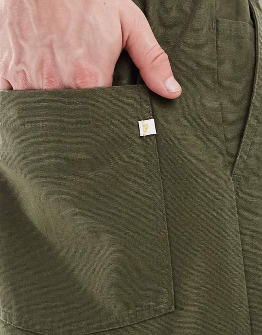 Farah Greenport canvas byxor med lös passform i khaki grönt - Image 3