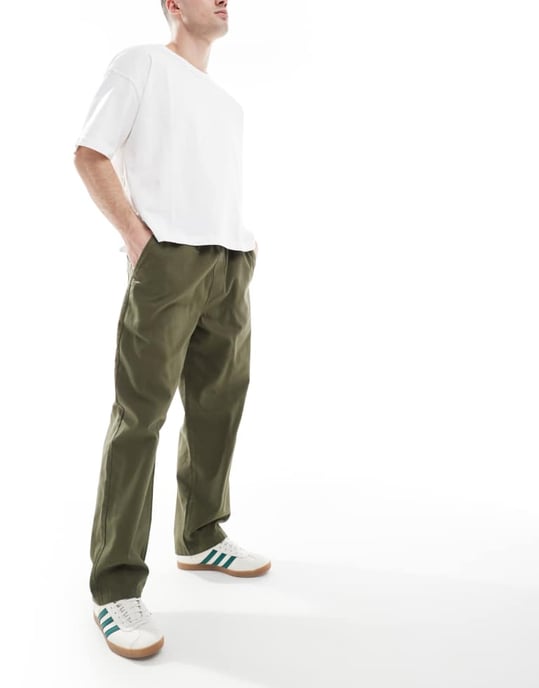 Farah Greenport canvas byxor med lös passform i khaki grönt - Image 4