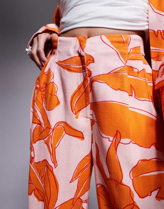 ASOS DESIGN skräddarsydda hög midja sömdetalj byxor koord med linne i palmtryck - Image 3