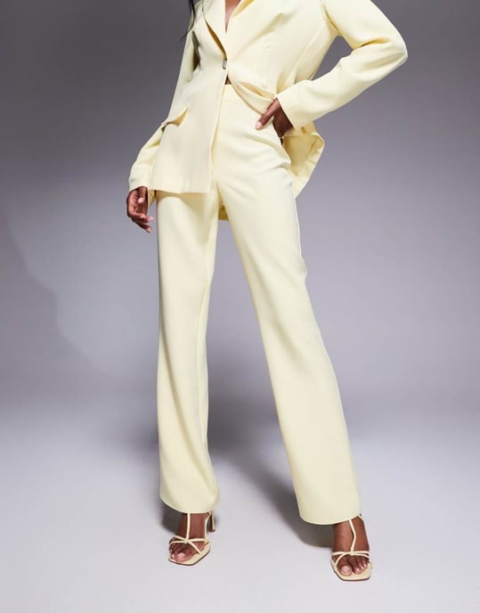 ASOS LUXE koordinerade skräddarsydda kostymbyxor i smörmjölk - Image 4