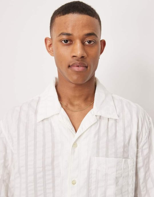 GANT resort revere collar short sleeve tonal seersucker stripe shirt in off white - Image 3