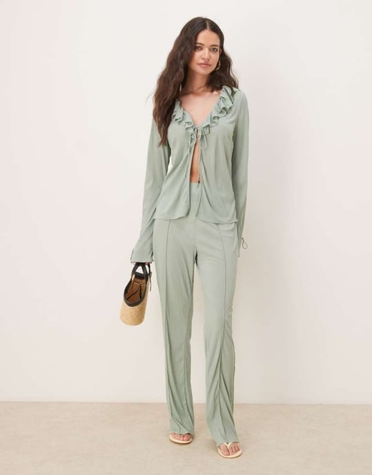 Vila textured ruffle tie front jersey top co-ord in milieu green - Image 2