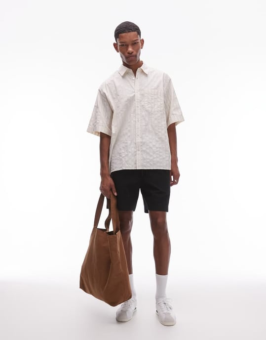 ARKET texturerad bomulls dobby oversized skjorta i off-white - Image 3