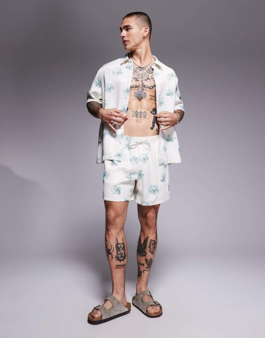 ASOS DESIGN relaxed shirt with floral print in neutral - Image 4
