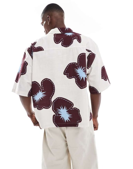 ASOS DESIGN oversized skjorta med halvärm i krämfärgad blommönster - Image 4