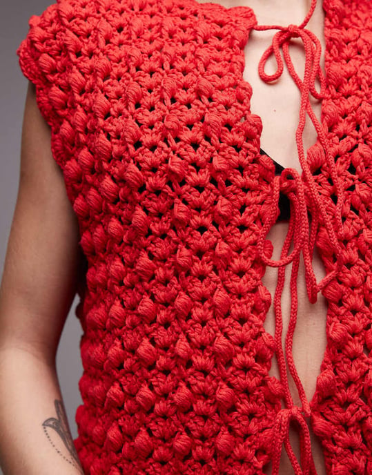 Topshop knitted premium hand knit tie waistcoat in red - Image 3